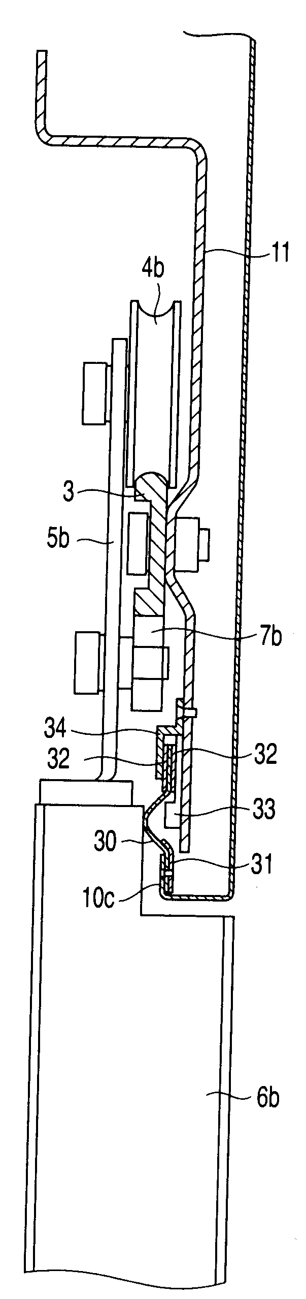 Sealing device for elevator