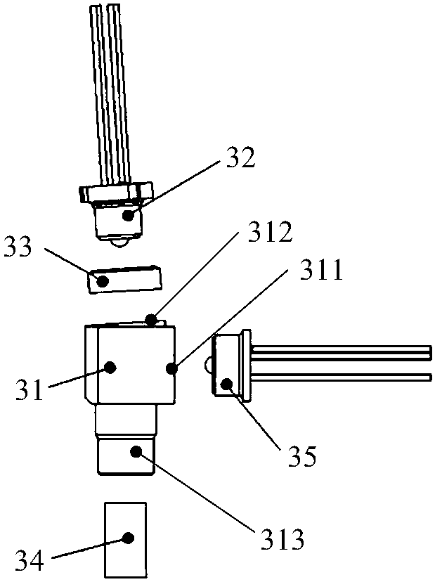 Novel single-fiber bidirectional photoelectric conversion device without insertion core and integrated base thereof