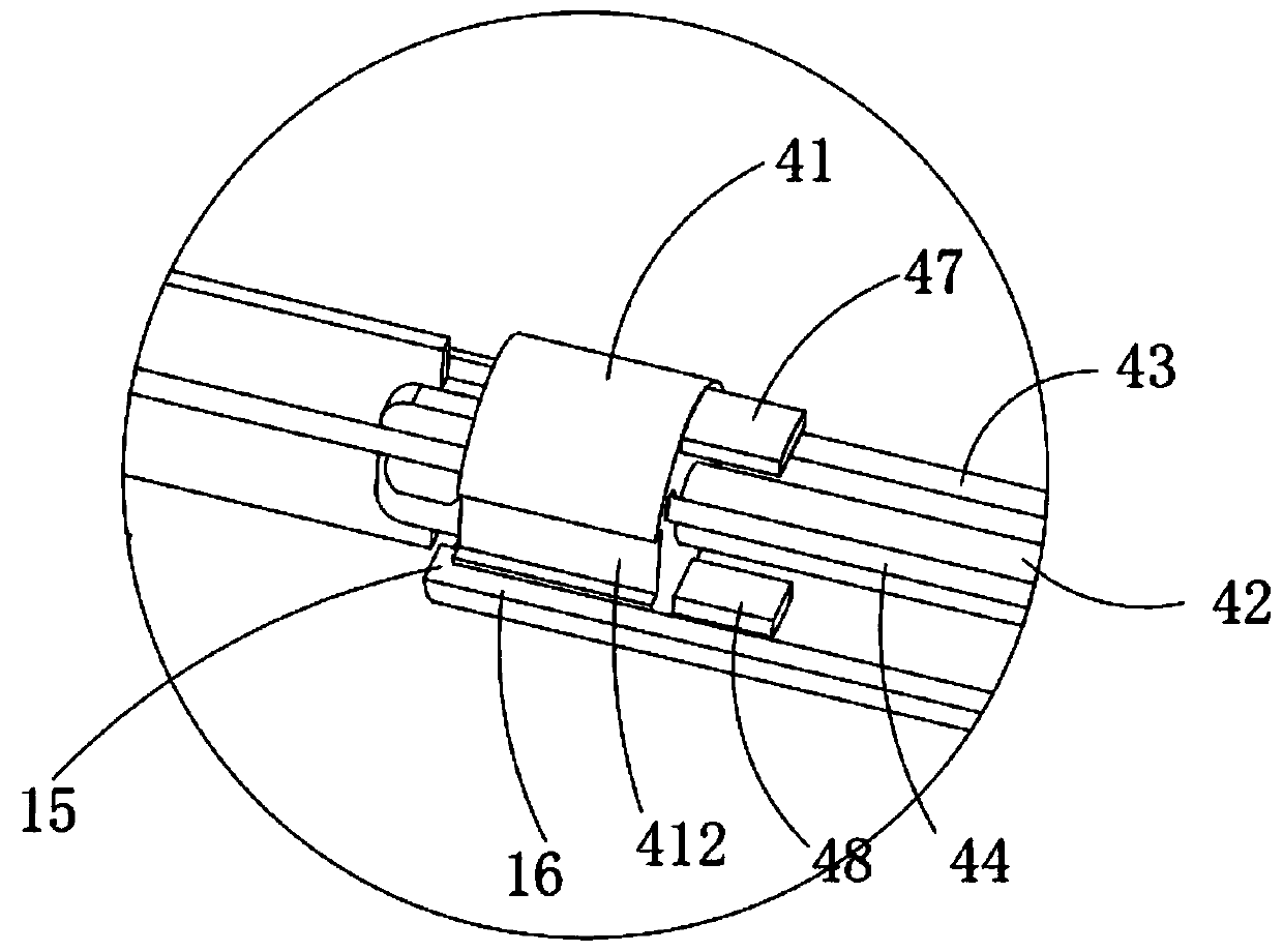 A switchable cutting device with a knife set