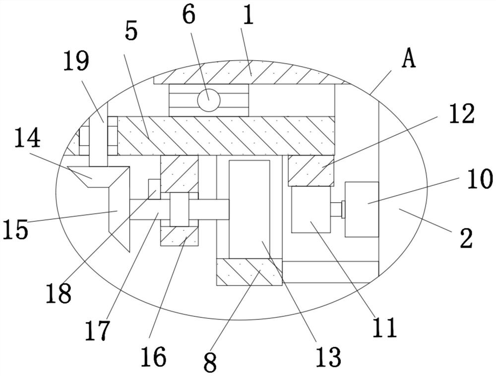 Nursing device for nursing critical patient and using method thereof