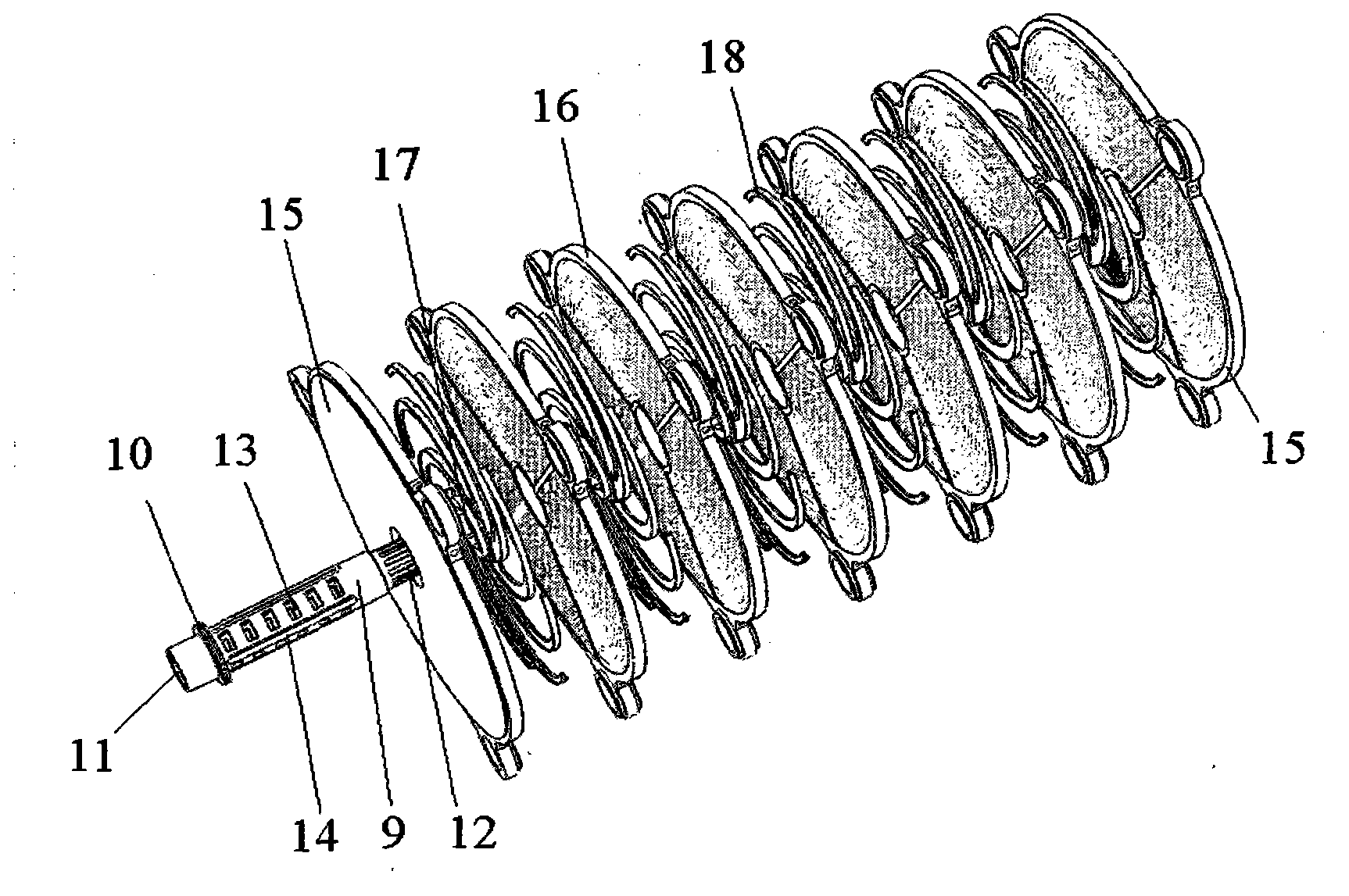 Stacked fruit and vegetable juice extractor