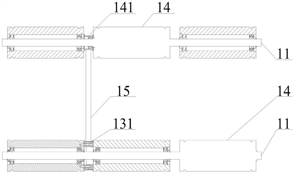 Different-speed goods package conveying mechanism