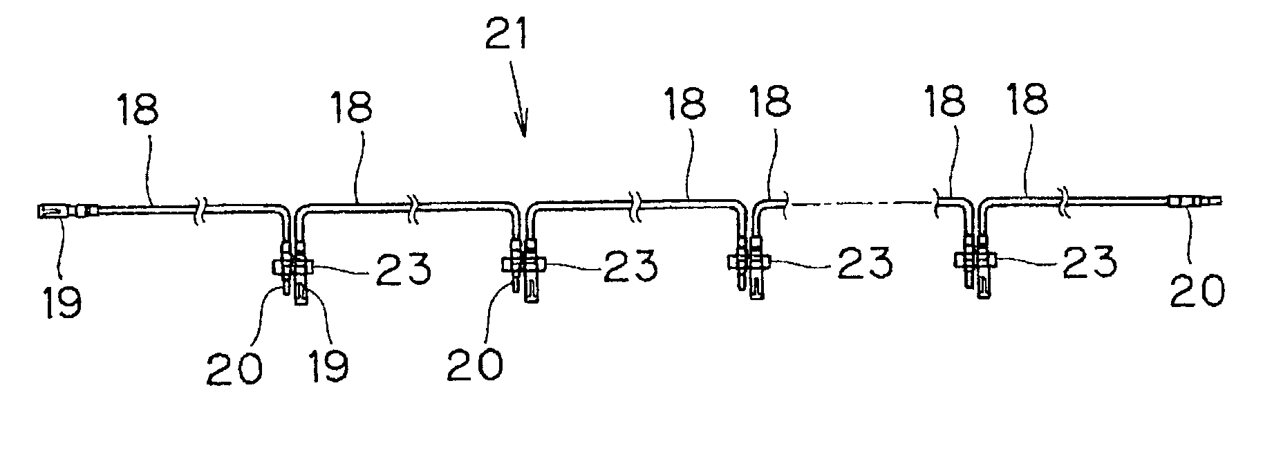 Method and device for connecting solar battery modules