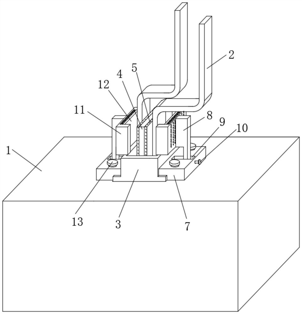 Fixing device for transformer outlet copper bar and fixing method thereof