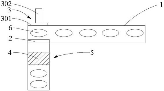 Automatic charging device for packaging materials