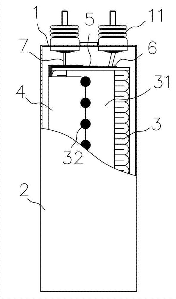 Low-inductance and large-power power electronic capacitor