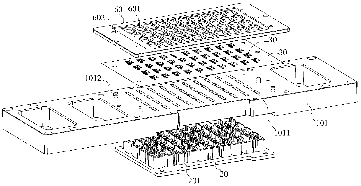 Material ejecting device