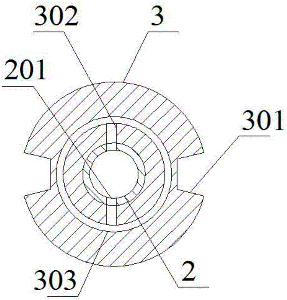 Multi-cutter-head household garbage crushing structure