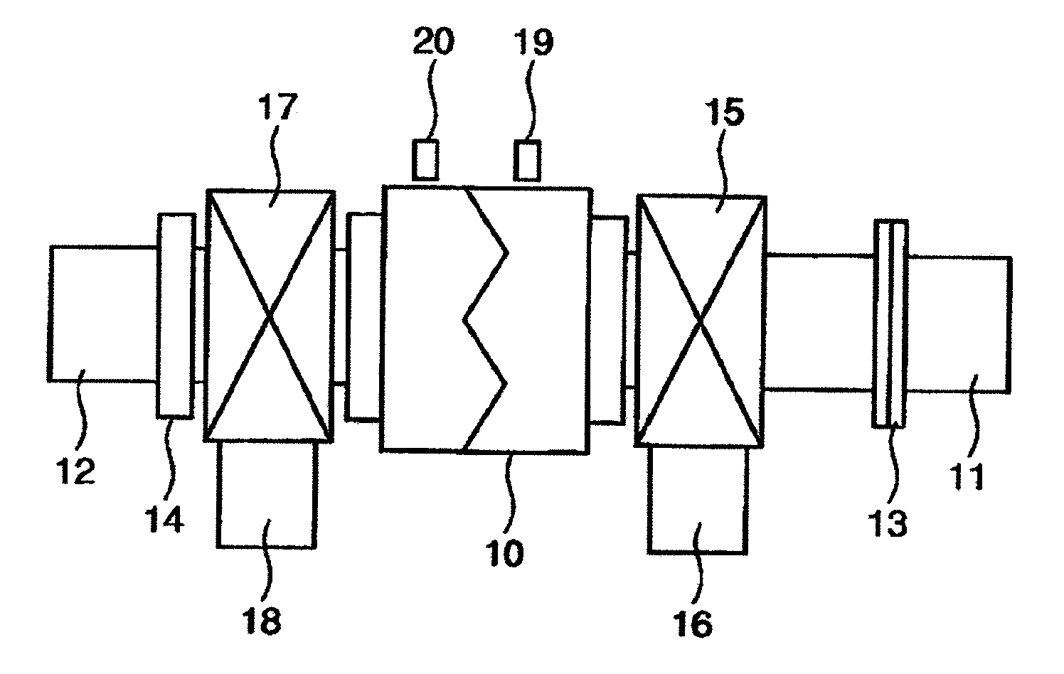 Method of detecting amount of axis displacement in power transmission device using automatic self-aligning engagement clutch