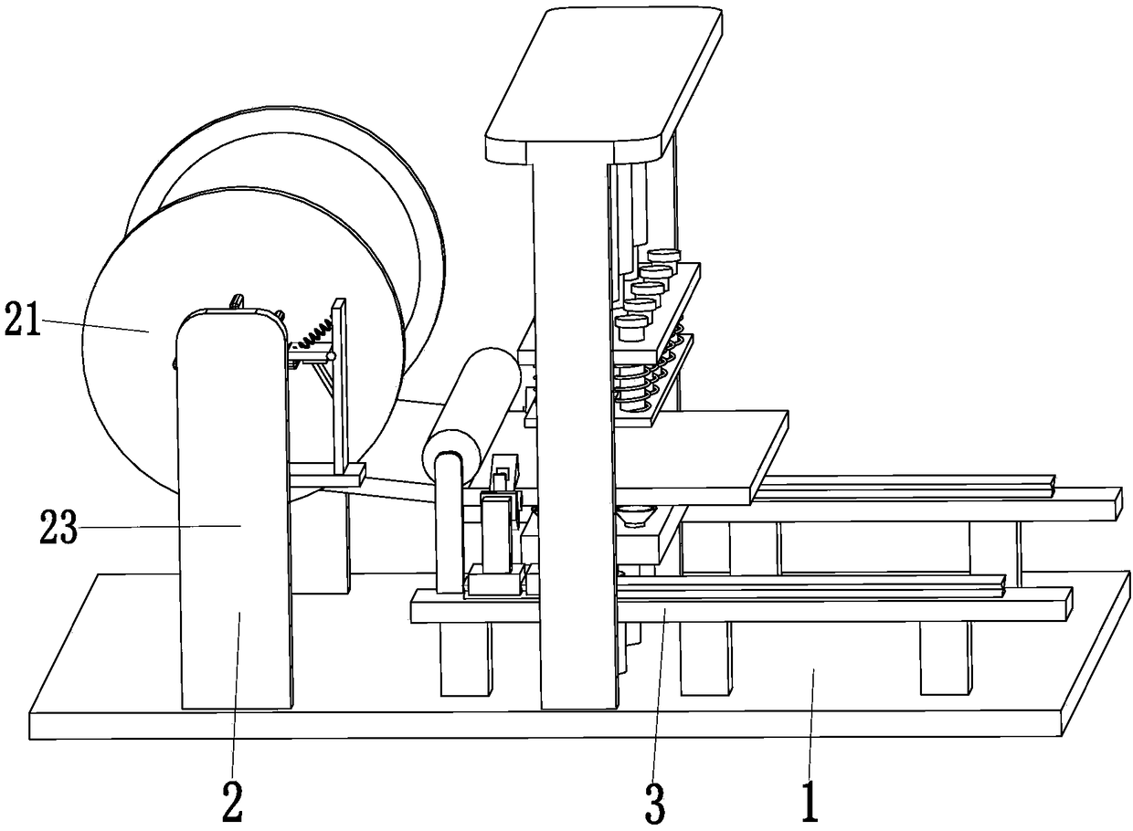 Conveying device for outer package aluminum-plastic films of soft-packaged batteries during punching