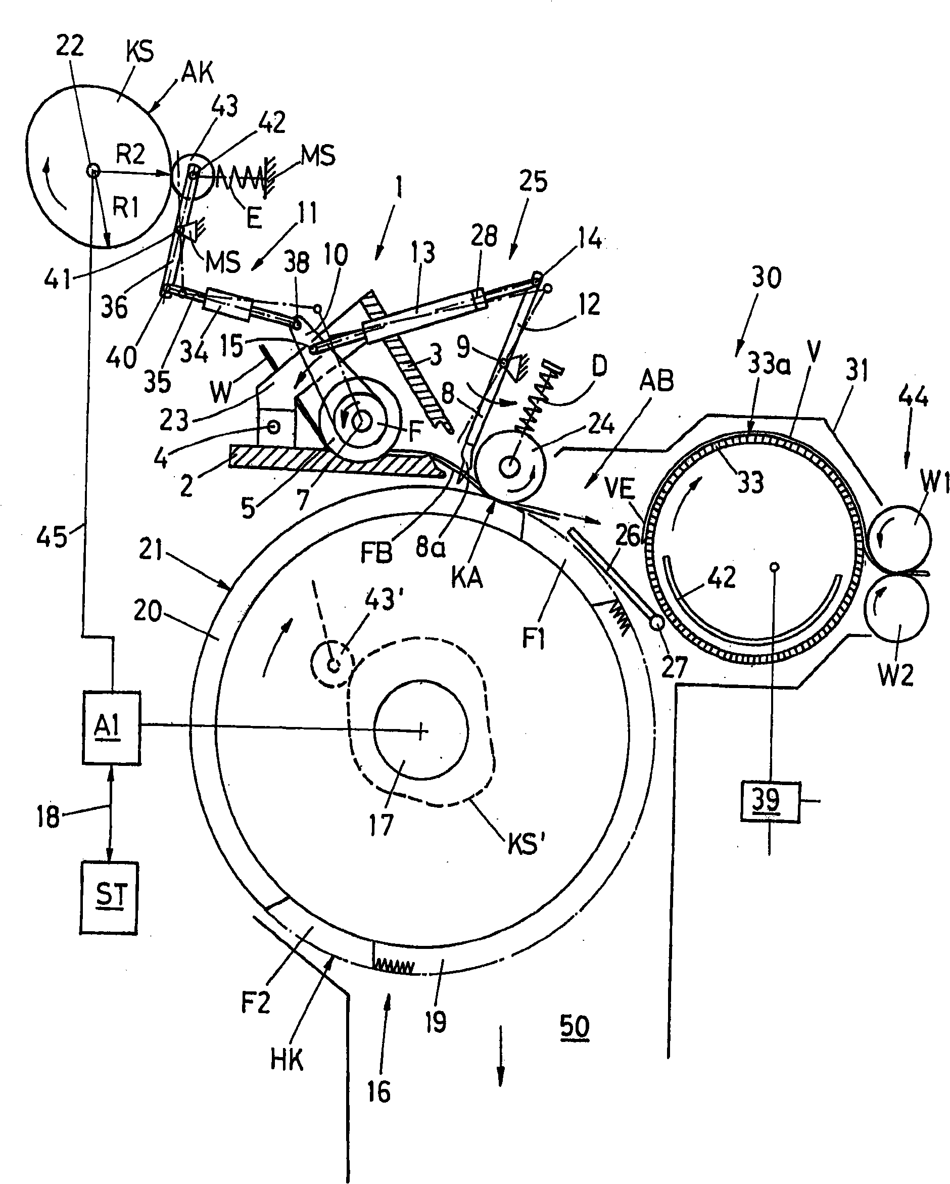 Device for making a combed fiber web