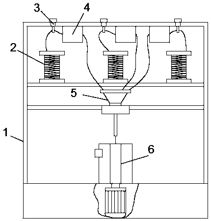 Tension self-adjusting multi-strand twister and thread twisting method thereof