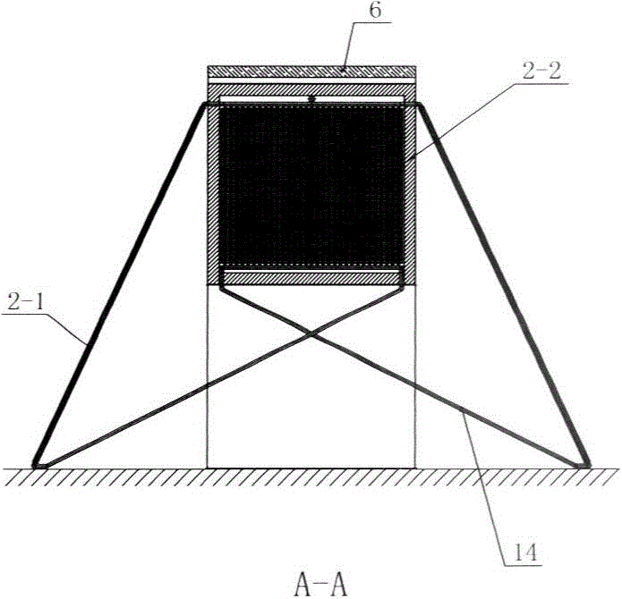 A solar double-effect seawater desalination device and seawater desalination method thereof