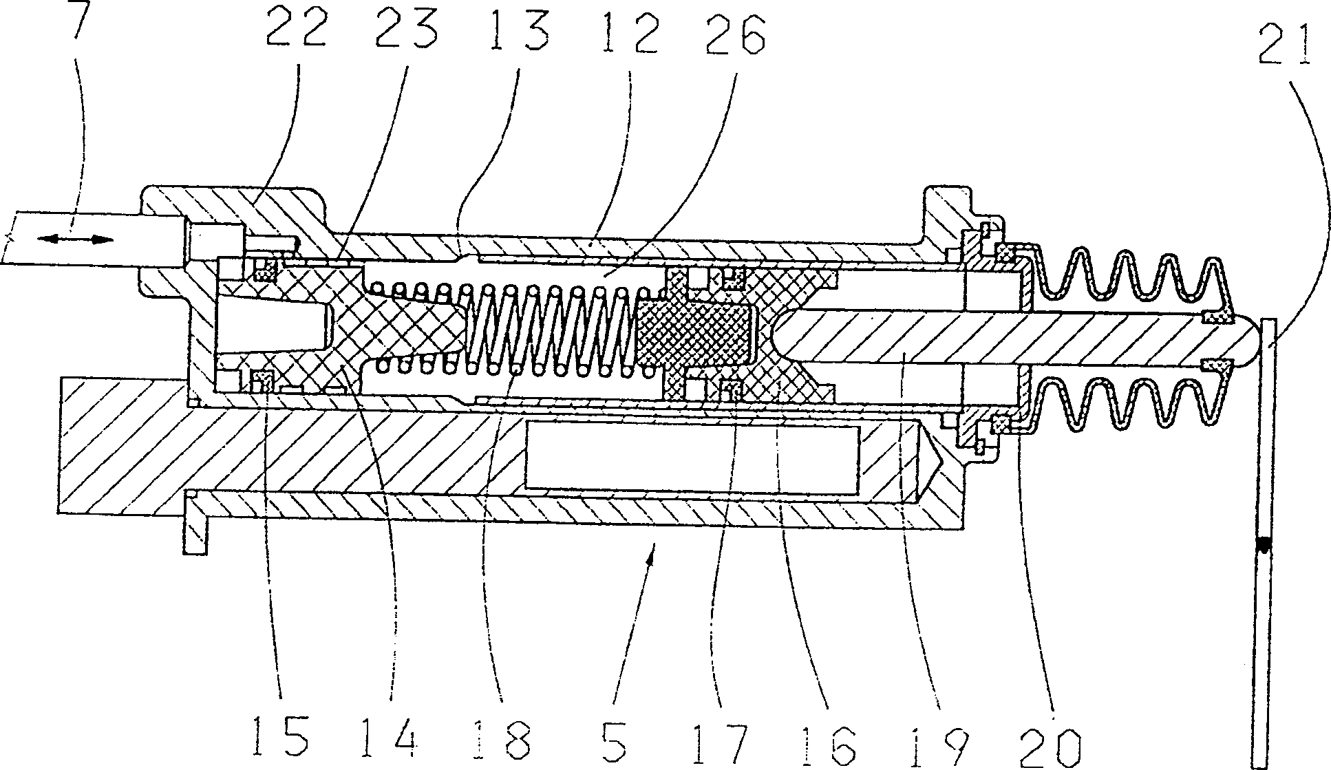 Device for increasing the functional reliability of a hydraulic circuit of a hydraulically operable clutch
