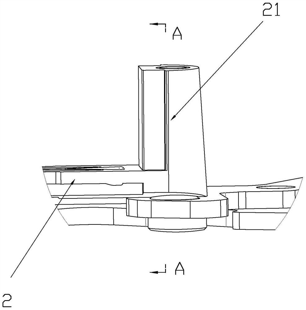 Hinge with adjustable sealing performance