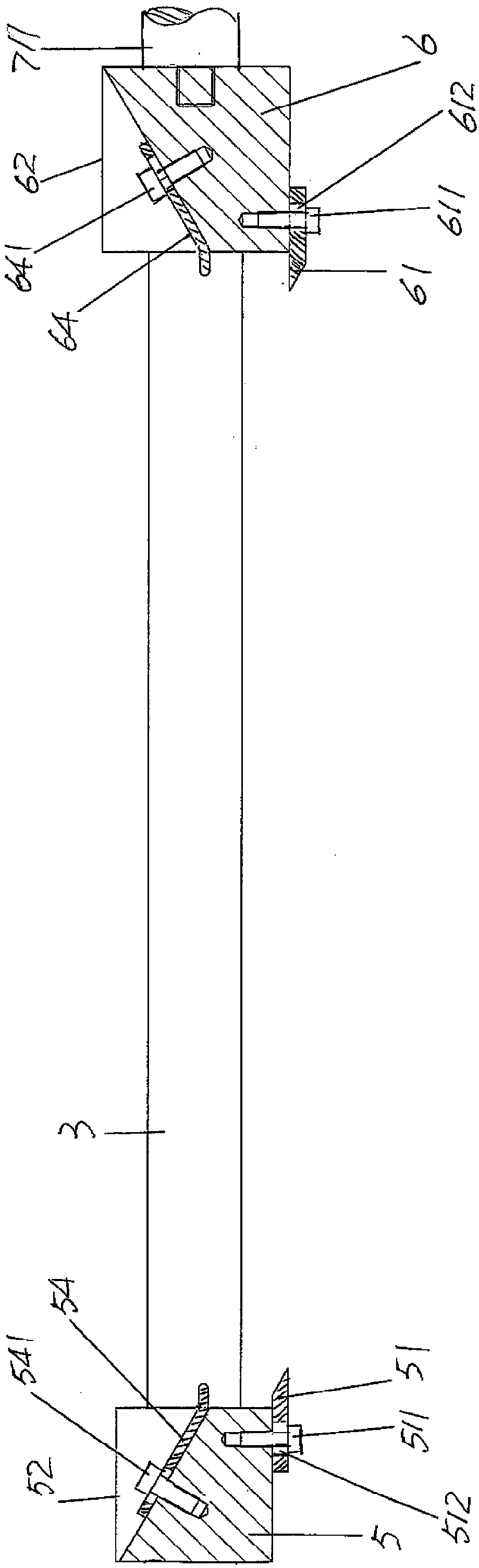 Parison cold cutting and sealing device of blow molding machine