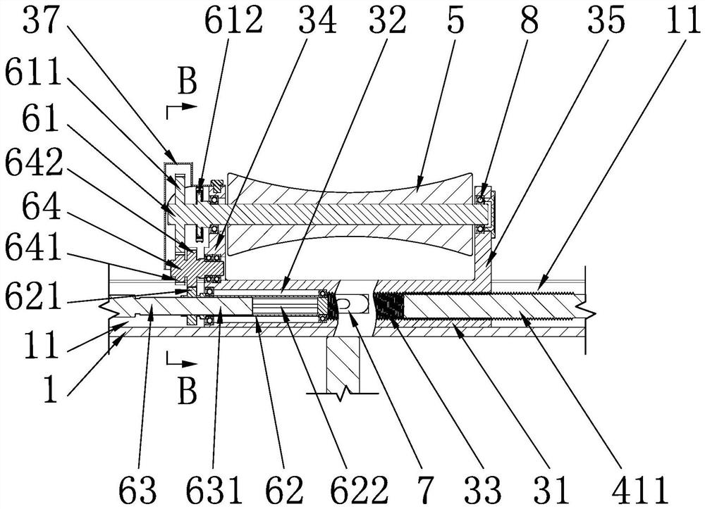 A pipe section support assembly device