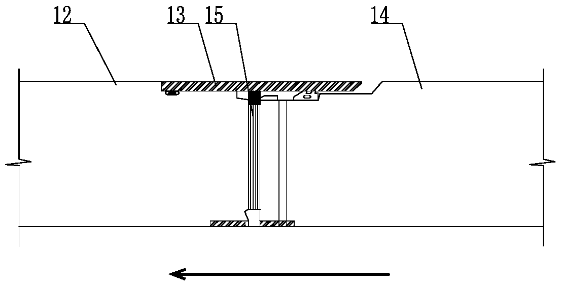 The method of making large lateral opening of large section pipe jacking