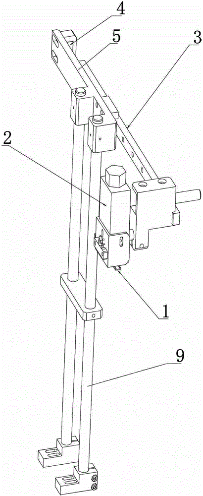 Full-automatic code spraying machine with intermittent ink supplying and head blockage preventing function