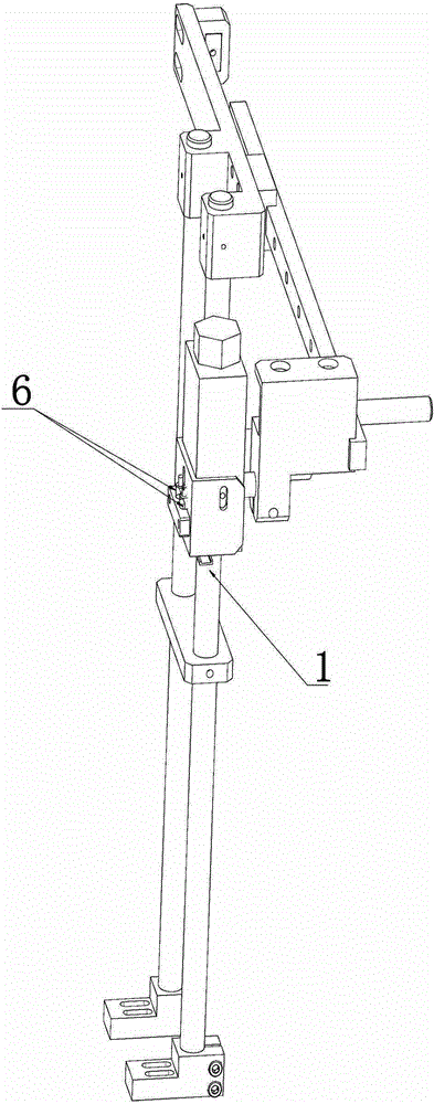 Full-automatic code spraying machine with intermittent ink supplying and head blockage preventing function