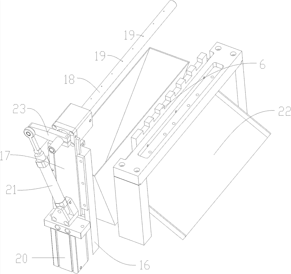 Foreign material blowing structure on automatic soldering device