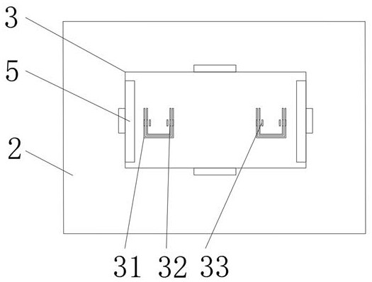 A simple disassembly and assembly structure of the armrest of a massage chair