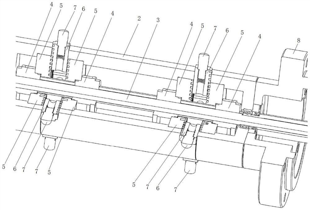 Valve self-centering tool clamp and operation method