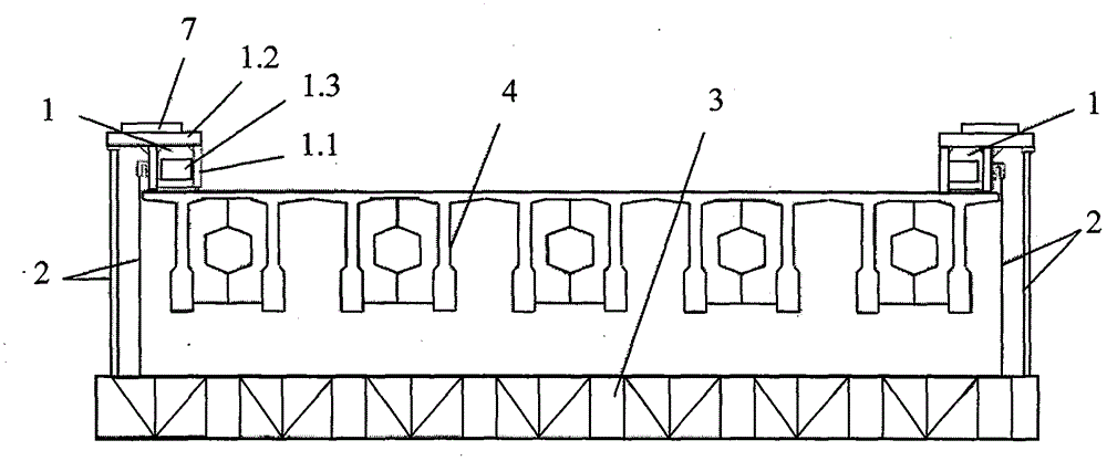 Self-running apparatus of pier-crossing suspension bracket