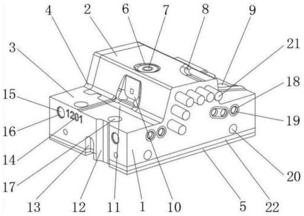 Stamping die fixing and limiting type insert