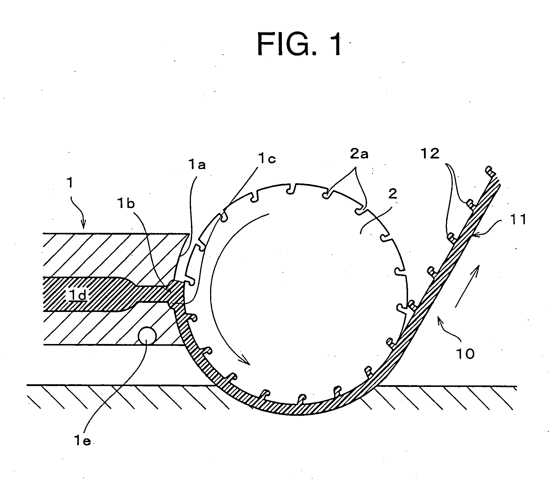 Continuous molding method and molding apparatus for surface fastener