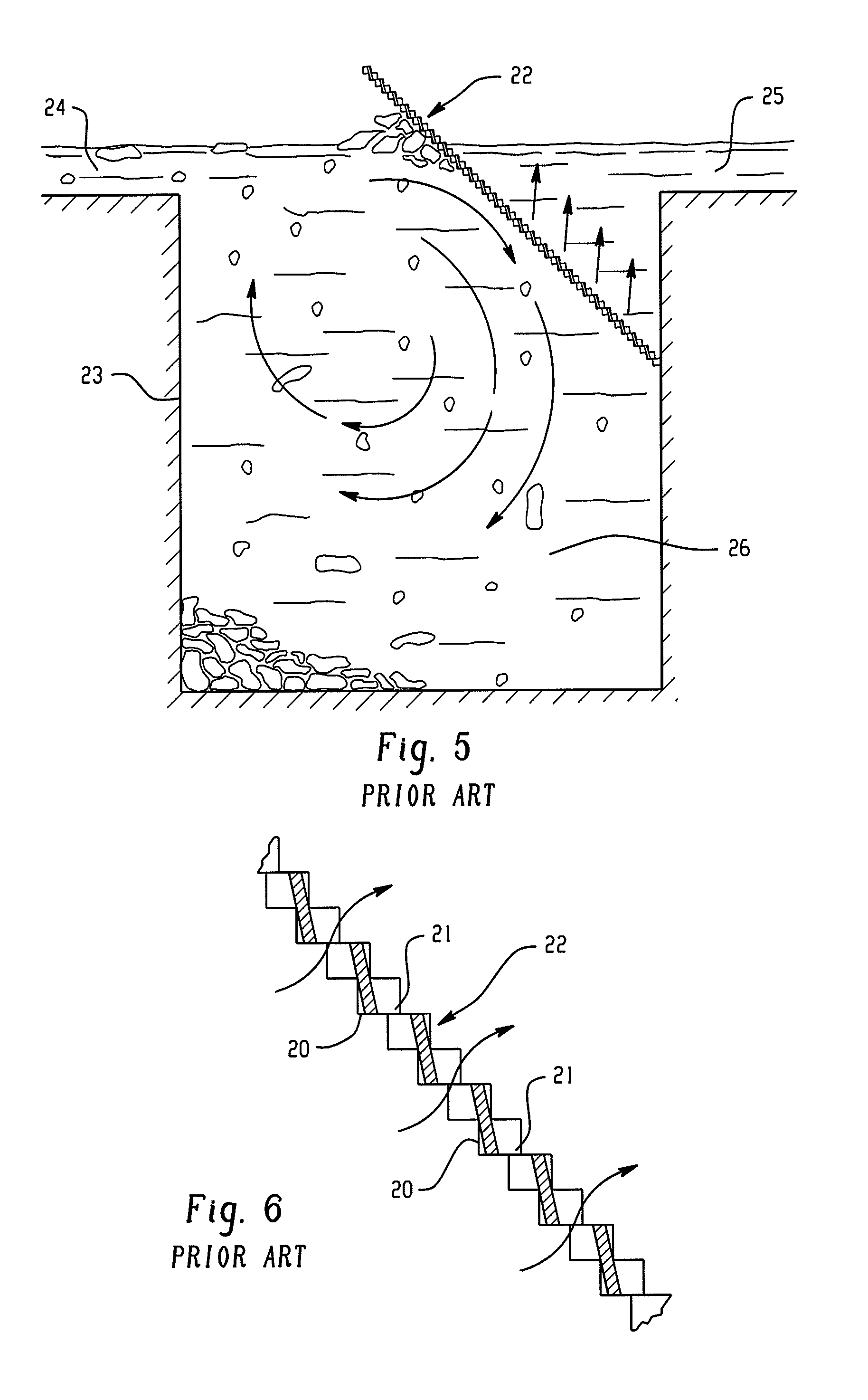 Apparatus for separating solids from flowing liquids