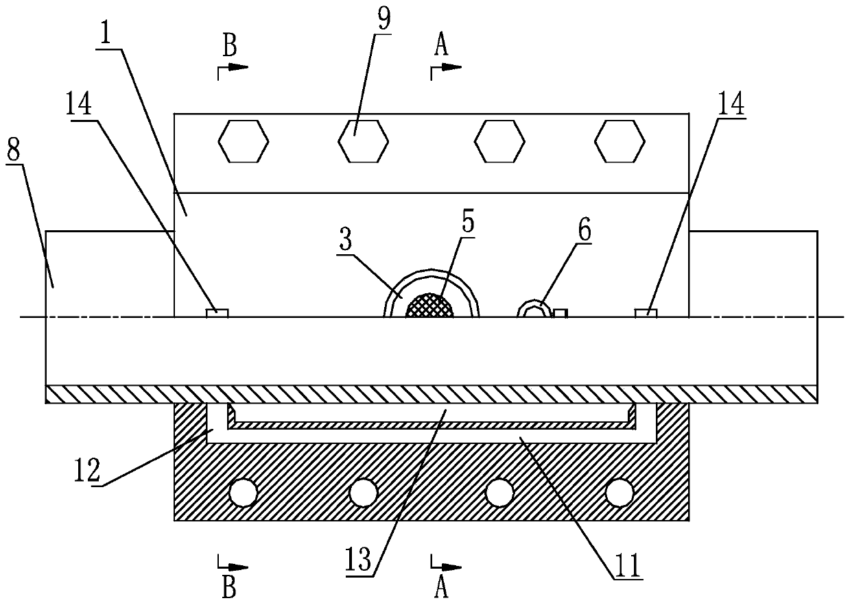 A quick plugging device for oil and gas pipeline