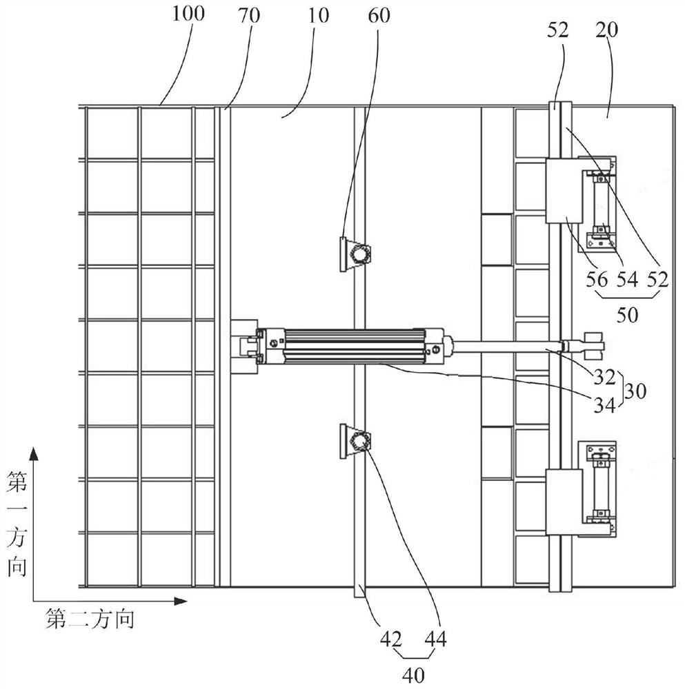 Bending device and bending machine