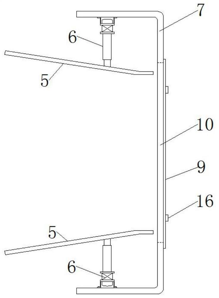 Roller shaft type automatic feeding and preheating mechanism of shot blasting machine