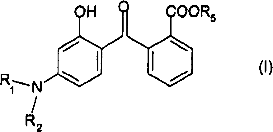 Fragrance composition comprising the combination of one filter a hydroxyaminobenzophenone, one filter b cinnamate and of one compound c piperidinole, benzotriazole or dibenzoylmethane