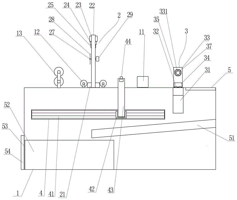 Woven-cloth winding and storing mechanism