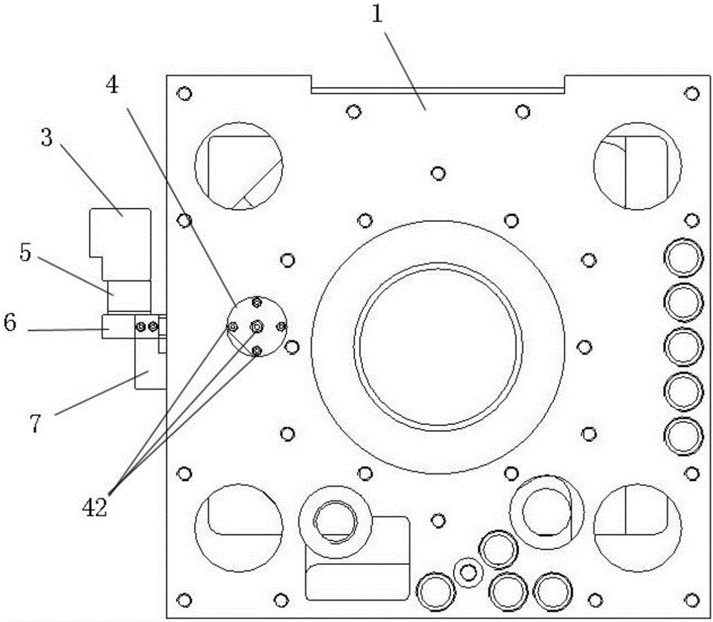 Thermal deformation compensation mechanism and method for ram main shaft of boring and milling machine