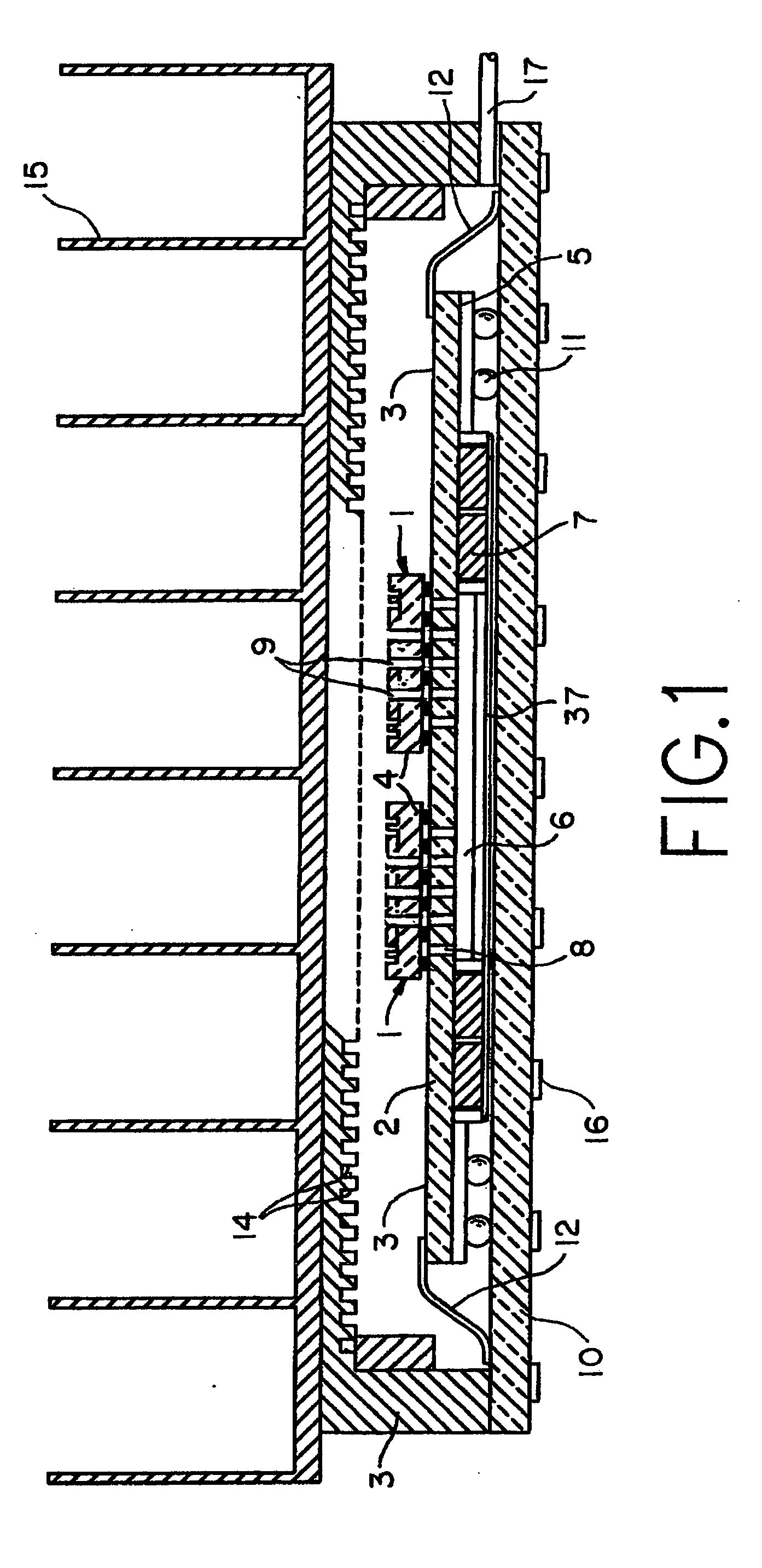 Chip packaging module with active cooling mechanisms