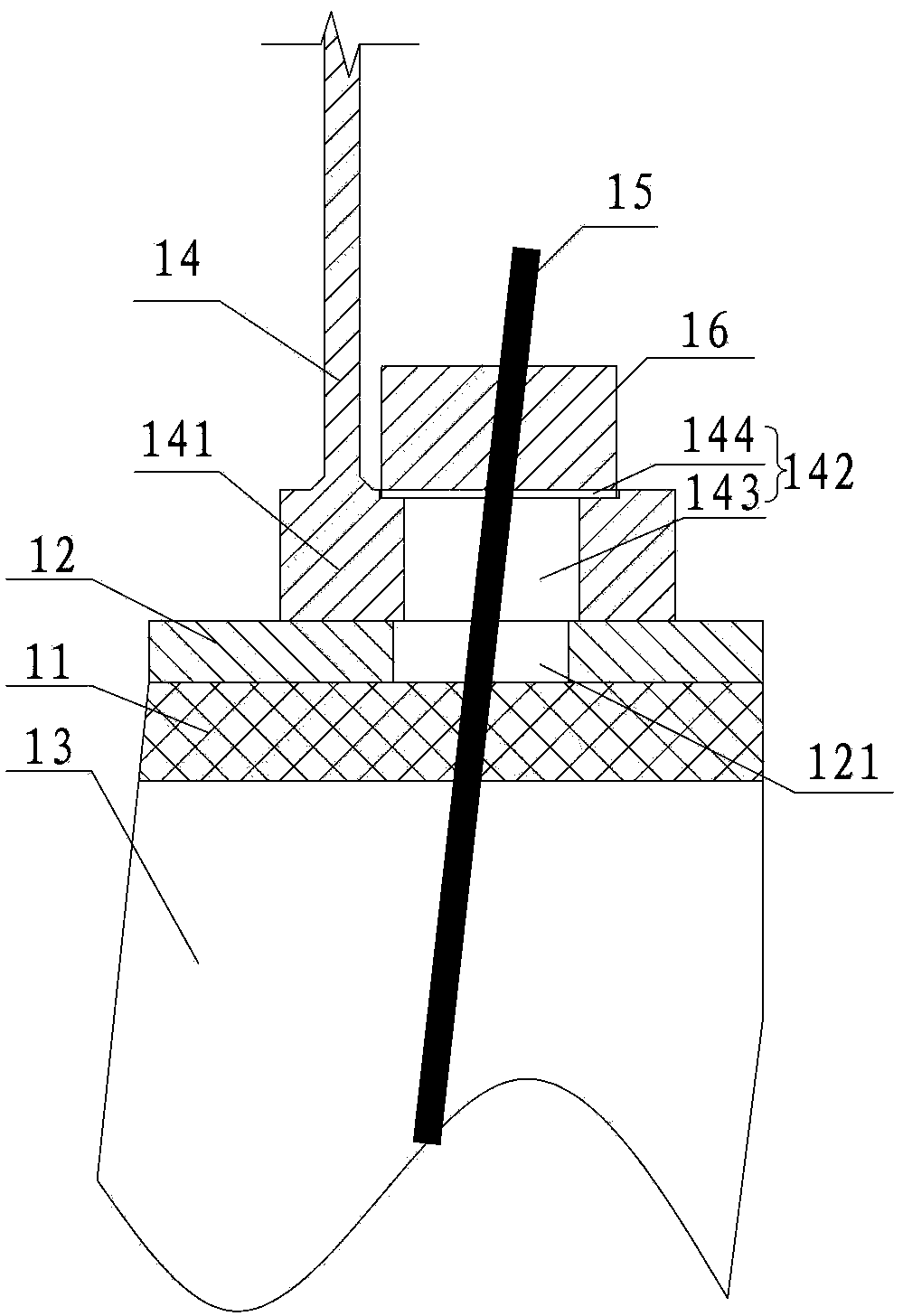 Connecting device for connecting concrete tower barrel and steel tower barrel