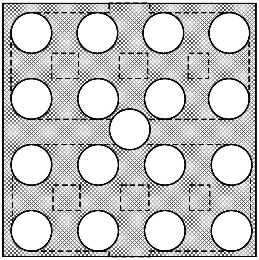 A liquid flow battery with a longitudinal uniform flow field and its working method