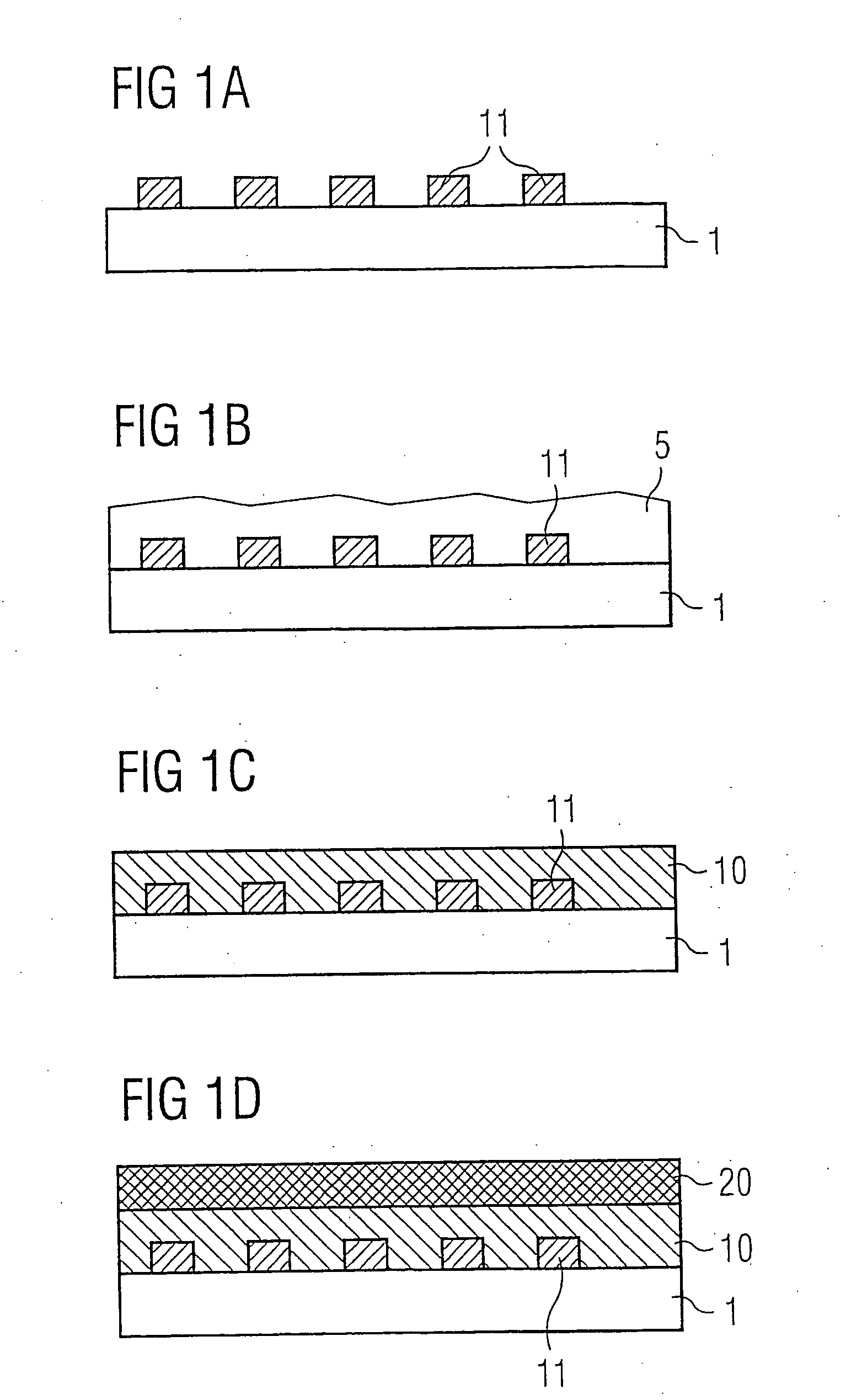 Composition which forms an electrically conductive resist layer and a method for patterning a photoresist using the resist layer