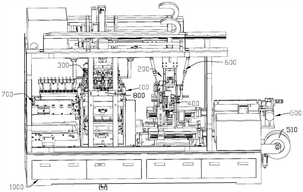 Detonator demolding and bundling equipment and detonator demolding and bundling method