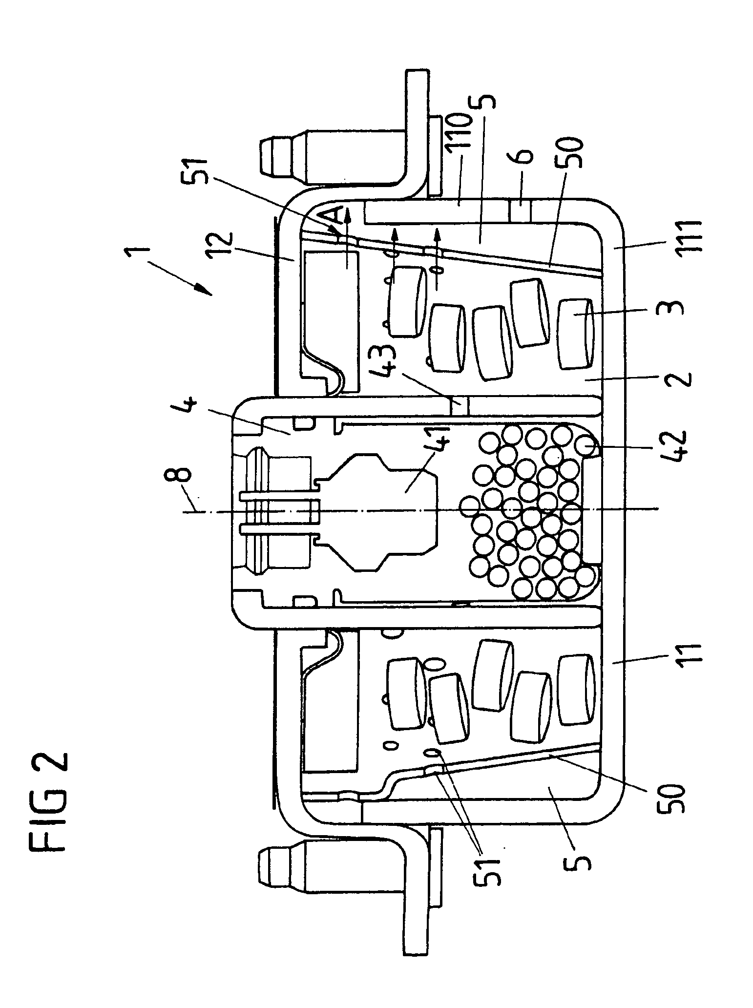Gas generator for a vehicle passenger protection device and process for removing solids and liquid burned residues in a gas stream