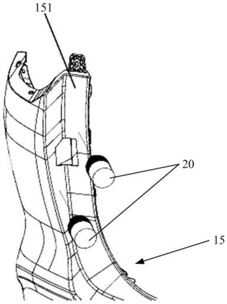 Technological method for spraying pearlescent paint on bumper