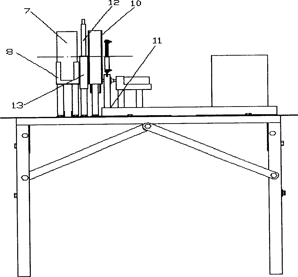 Integration device for testing penetrating quality of anti radiant heat for personal guard equipment of firemen