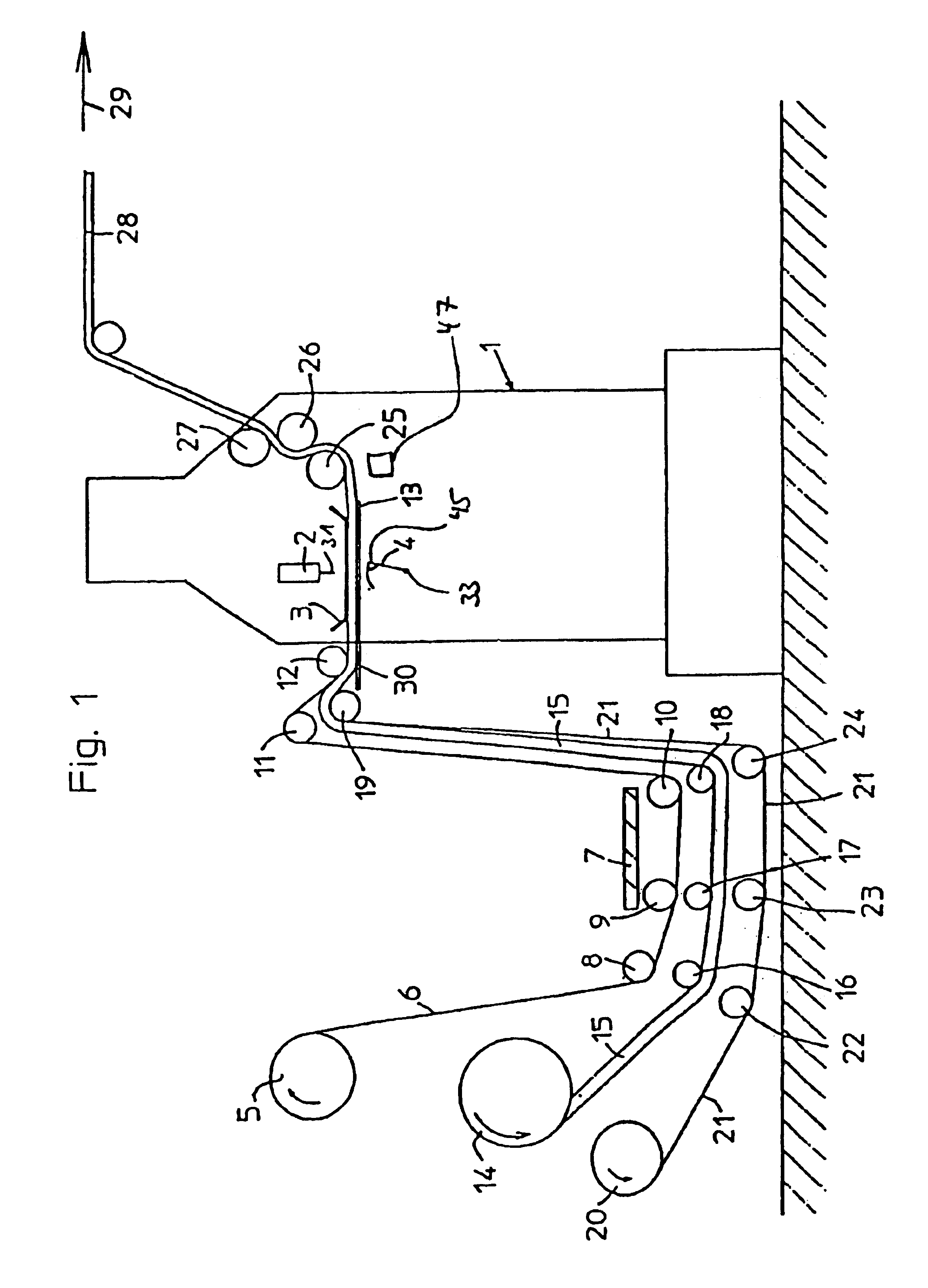 Chain stitch multi-needle quilting machine and method to create a pattern in a quilting material