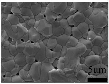 A method for preparing a boronizing layer on the surface of a high-entropy alloy