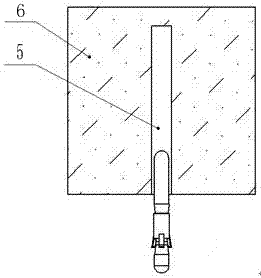 Elastic supporting type resin anchoring agent anti-fall tail fin and spraying and anchoring method
