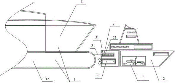 Traction mechanism suitable for hull type floating nuclear power plant