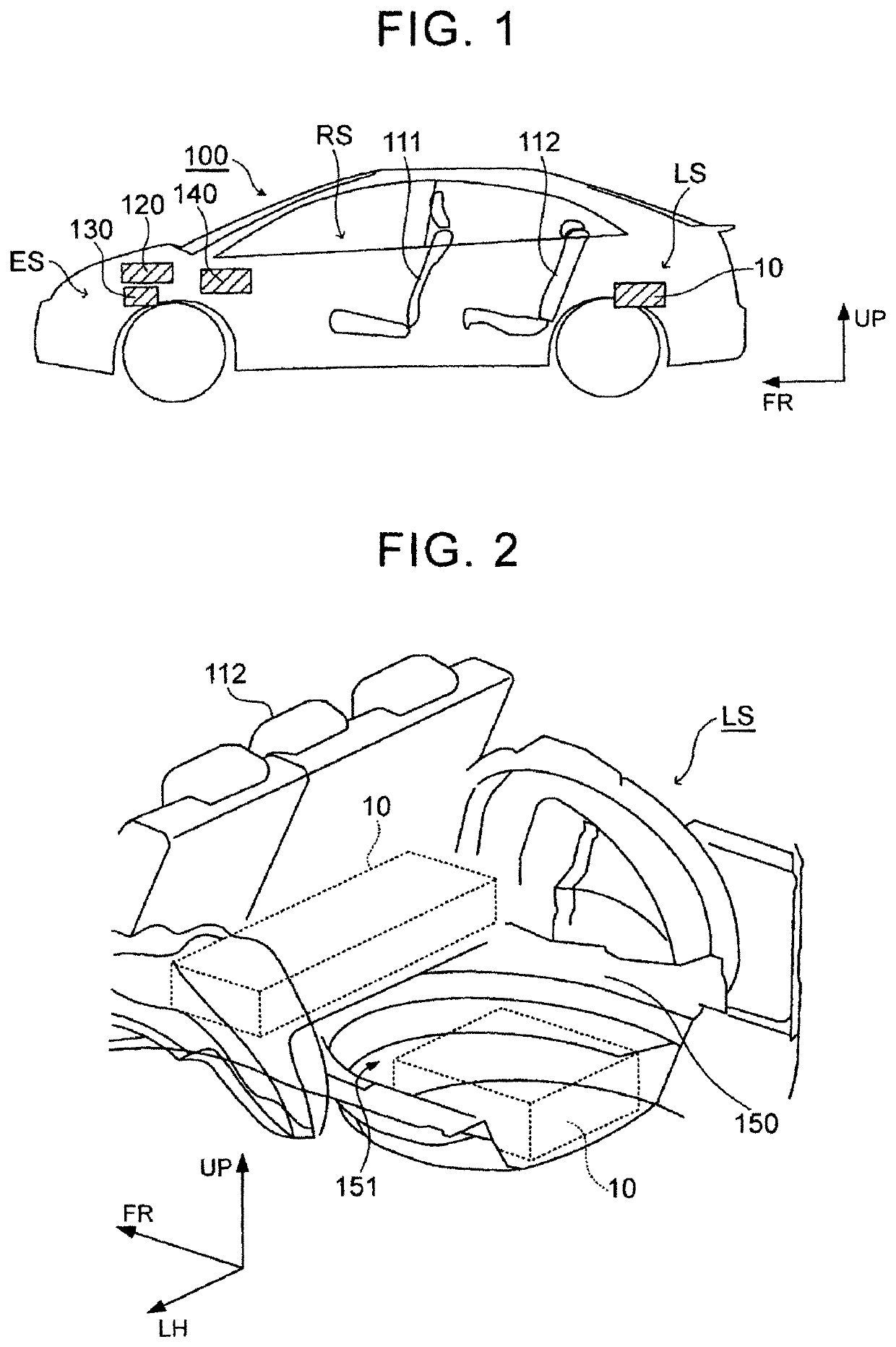 Vehicle comprising an electrical storage device cooled by a fan